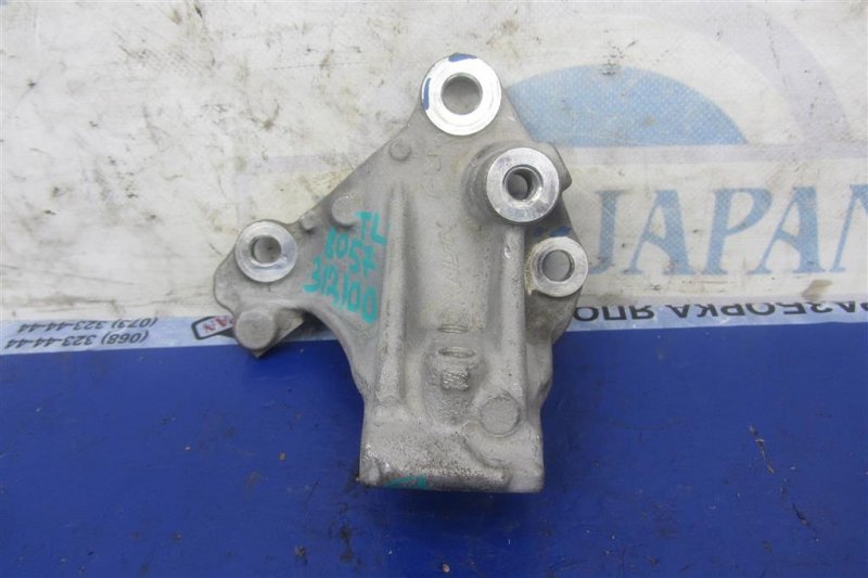 Крепление балки подвески переднее левое ACURA TLX 17-20 2018 Седан 2.4 50295-T2F-A01 Б/У