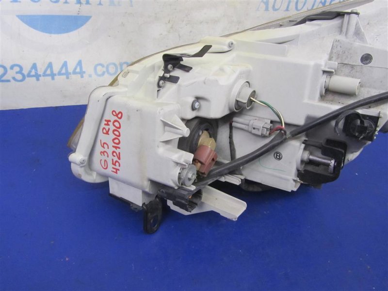Фара передняя правая G25/G35/G37/Q40 06-14