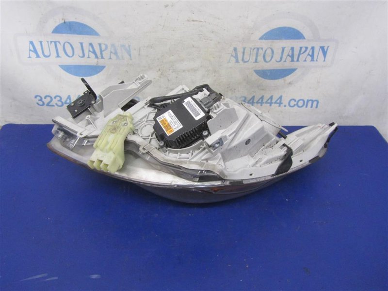 Фара передняя правая G25/G35/G37/Q40 06-14