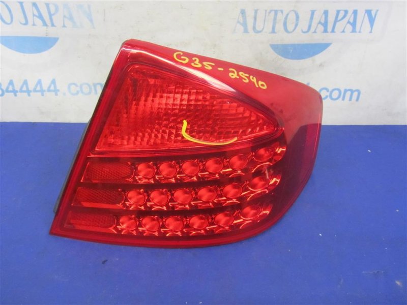 Фонарь наружный задний правый INFINITI G35 03-07 26550-AL526 Б/У
