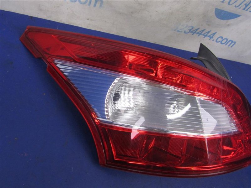 Фонарь наружный задний левый MAXIMA A35 08-15