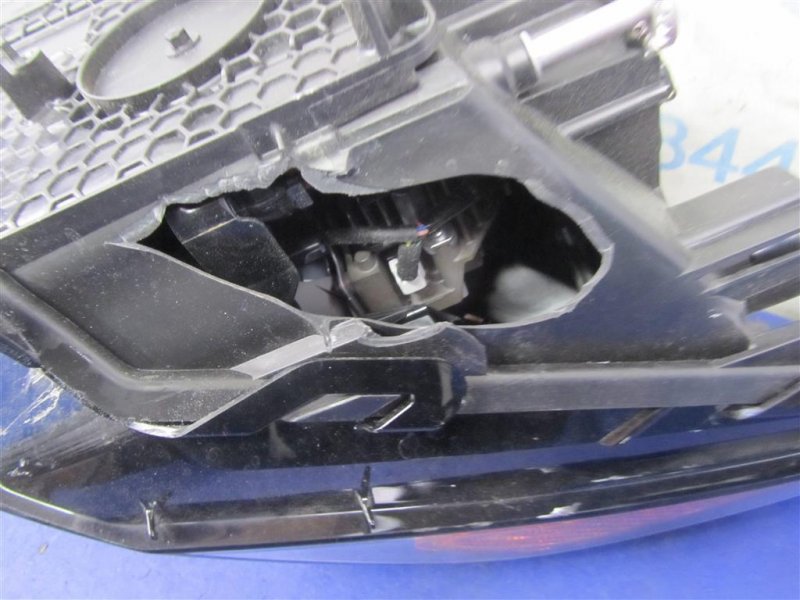 Фара передняя правая NX 14-21