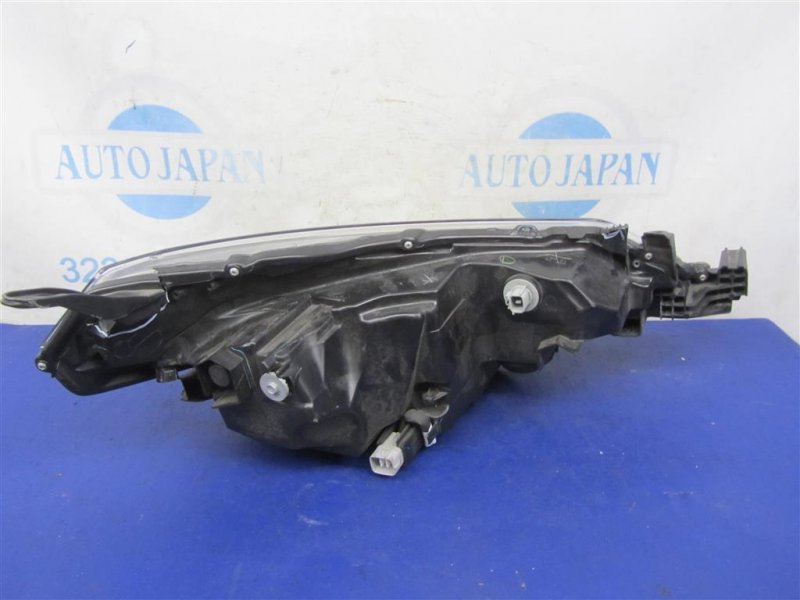 Фара передняя левая COROLLA E170 13-19 Фара передняя левая COROLLA E170 13-19