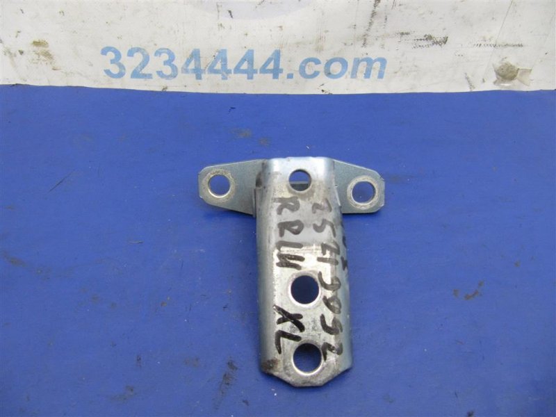 Петля двери верхняя задняя левая MITSUBISHI OUTLANDER XL 05-13 2007 Внедорожник 3.0 5702A006 Б/У