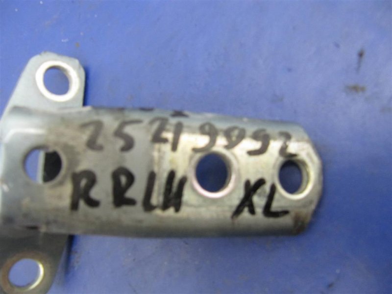 Петля двери верхняя задняя левая OUTLANDER XL 05-13 2007 Внедорожник 3.0