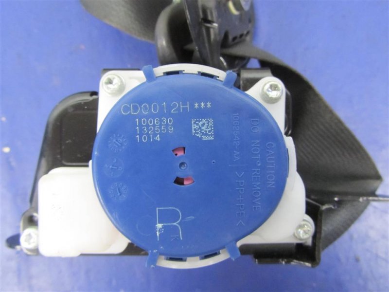 Ремень безопасности передний правый KIZASHI 09-14 2010 Седан 2.4