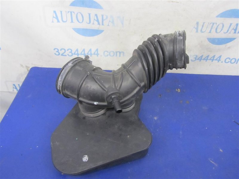 Патрубок воздушного фильтра CX-9 06-16 2010 Внедорожник 3.7 Патрубок воздушного фильтра CX-9 06-16 2010 Внедорожник 3.7