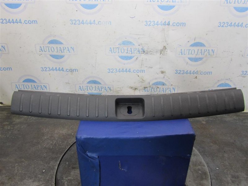 Накладка на порог багажника HYUNDAI TUCSON TL 15-20 85770-D3000TRY Б/У