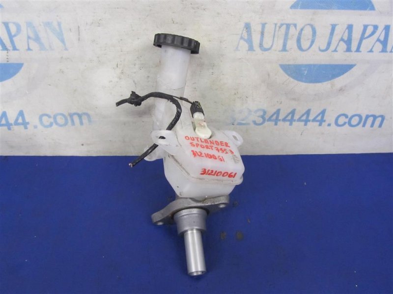Главный тормозной цилиндр MITSUBISHI ASX / OUTLANDER SPORT 10-21 2018 Внедорожник 2.0 4625A421 Б/У