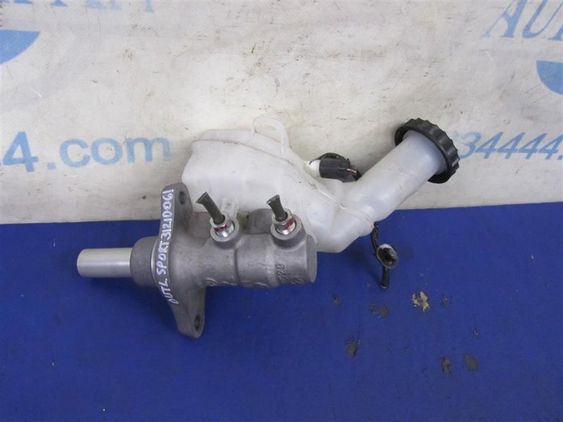 Главный тормозной цилиндр ASX / OUTLANDER SPORT 10-21 2018 Внедорожник 2.0