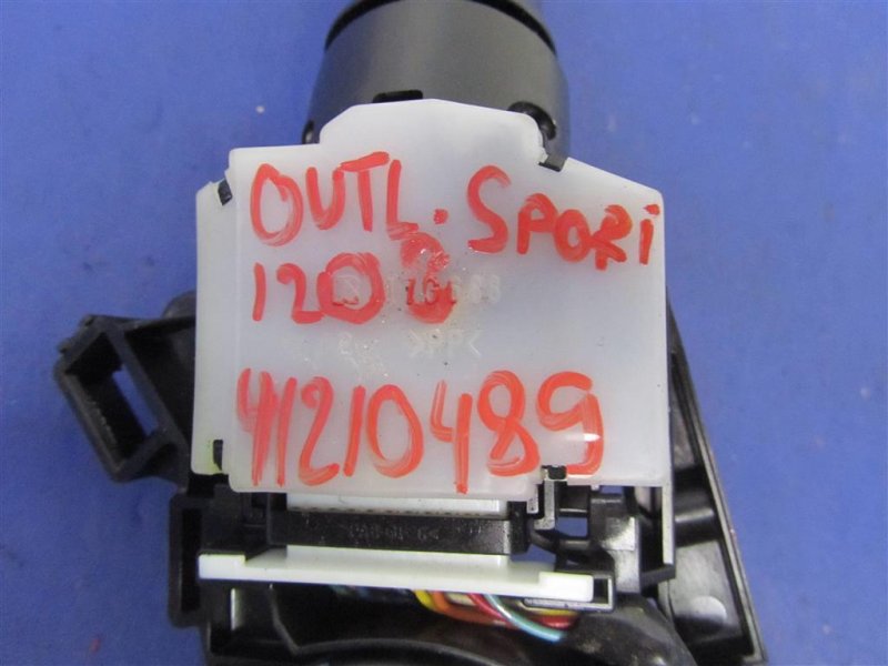 Подрулевой переключатель правый ASX / OUTLANDER SPORT 10-21 2011 Внедорожник 2.0 Подрулевой переключатель правый ASX / OUTLANDER SPORT 10-21 2011 Внедорожник 2.0