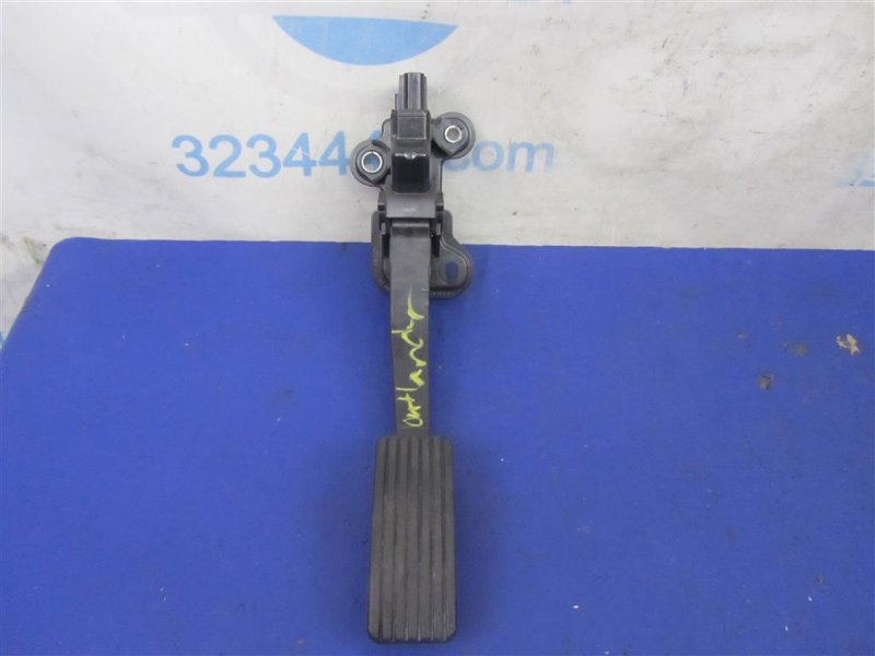 Педаль газа MITSUBISHI ASX / OUTLANDER SPORT 10-21 2011 Внедорожник 2.0 1600A102 Б/У