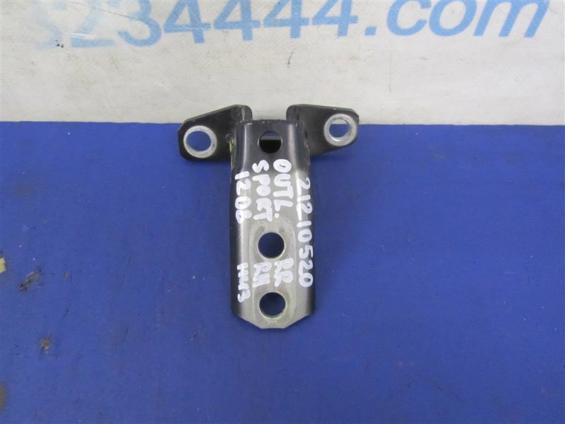 Запчасть петля двери нижняя задняя правая MITSUBISHI ASX / OUTLANDER SPORT 10-21 2011 Внедорожник 2.0 5702A005 Б/У Петля двери нижняя задняя правая MITSUBISHI ASX / OUTLANDER SPORT 10-21 2011 Внедорожник 2.0 5702A005 Б/У