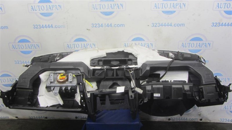 Торпедо CROSSTREK 12-17 2016 Внедорожник 2.0