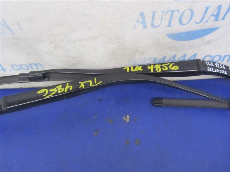 Поводок стеклоочистителя передний TLX 14-17 2016 Седан 3.5