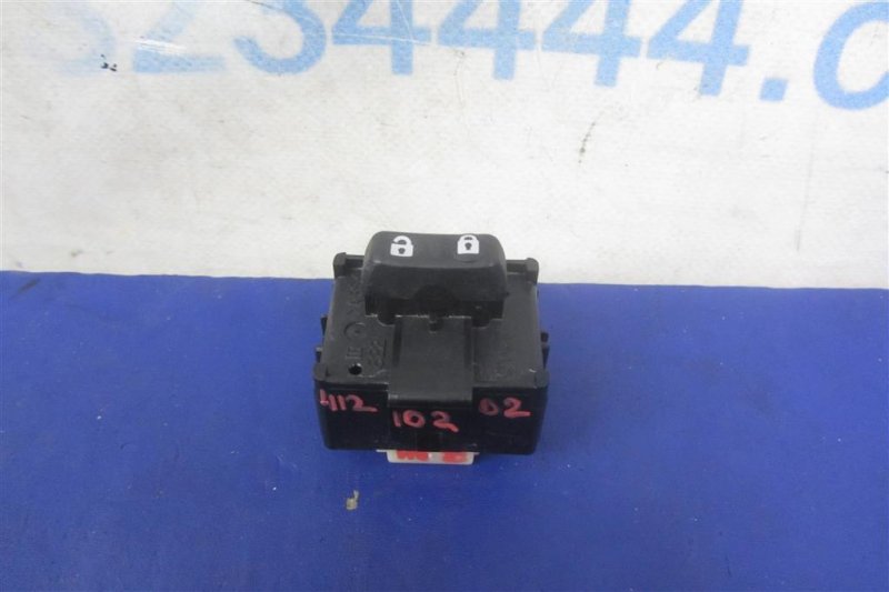 Кнопка центрального замка передняя правая LEXUS ES350 06-12 2007 Седан 3.5 84930-33110 Б/У