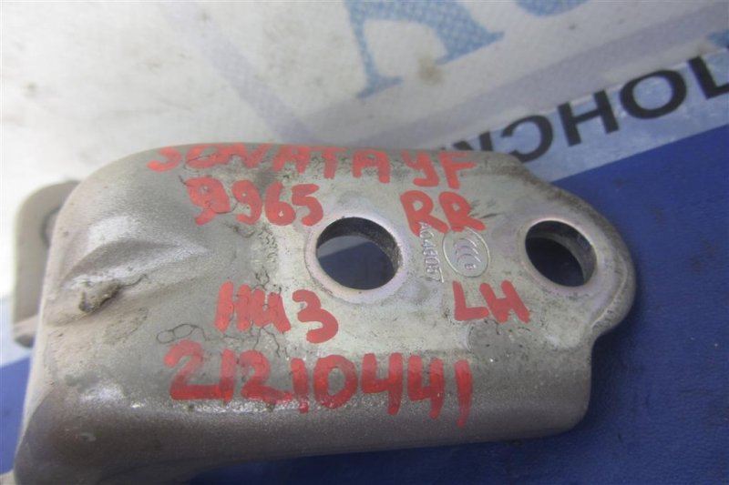 Петля двери нижняя задняя левая SONATA YF 10-14 2011 Седан 2.4