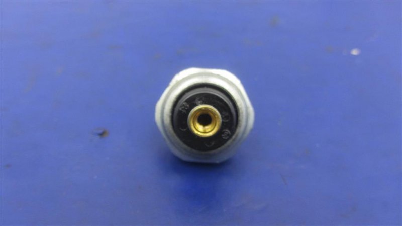 Датчик давления масла ДВС CROSSTREK 12-17