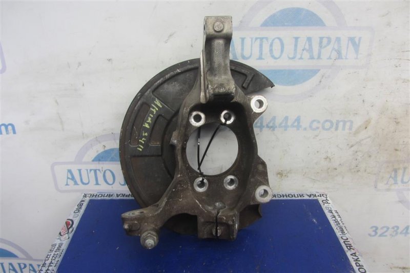 Кулак поворотный передний левый NISSAN ALTIMA L32 07-12 2010 Седан 2.5 40015-JA00A Б/У