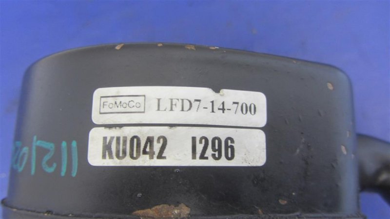 Теплообменник масляного фильтра MAZDA CX-7 06-12 2.3