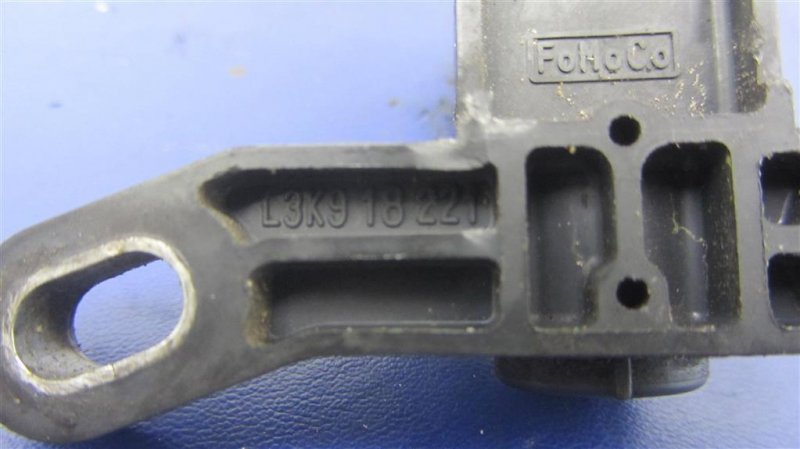 Датчик положения коленвала MAZDA CX-7 06-12 2.3