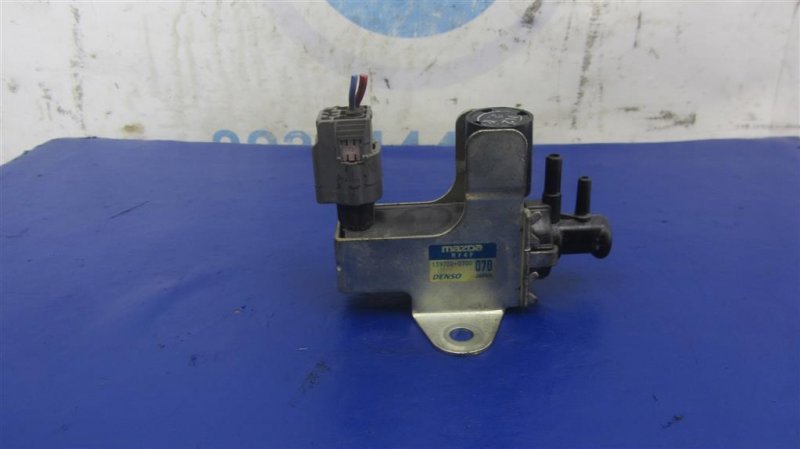 Клапан электромагнитный (вакуумный) MAZDA CX-7 06-12 2.2D RF4F-18-741C Б/У