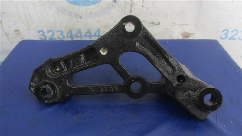 Кронштейн КПП CX-7 06-12 2.2D