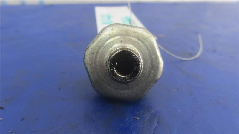 Датчик давления масла ДВС MAZDA CX-7 06-12 2.2D Датчик давления масла ДВС MAZDA CX-7 06-12 2.2D