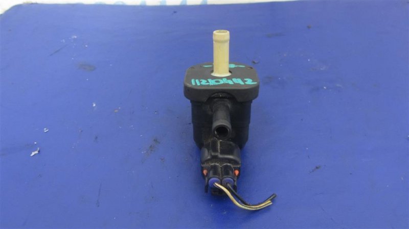 Клапан электромагнитный (вакуумный) CAMRY 40 06-11