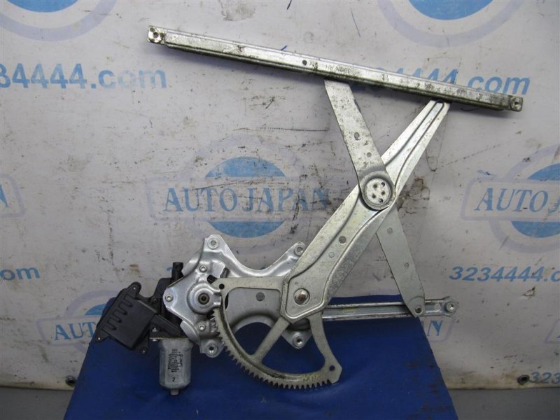 Стеклоподъемник передний правый COROLLA 150 06-13 Стеклоподъемник передний правый COROLLA 150 06-13