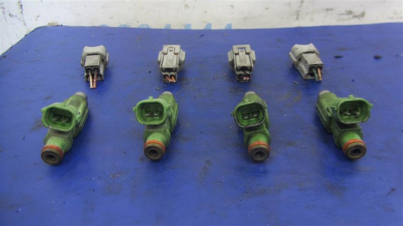 Форсунка топливная LANCER IX 9 03-07 2004 Седан 2.0 Форсунка топливная LANCER IX 9 03-07 2004 Седан 2.0