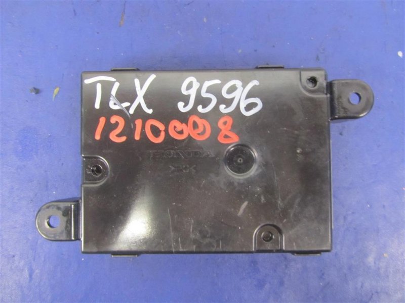 Блок управления блютуз TLX 14-17 2014 Седан 2.4 Блок управления блютуз TLX 14-17 2014 Седан 2.4