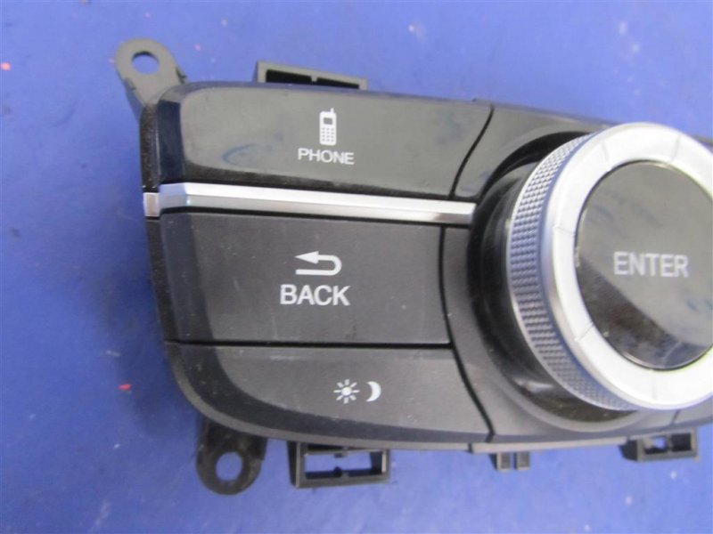 Блок управления мультимедиа TLX 14-17 2014 Седан 2.4