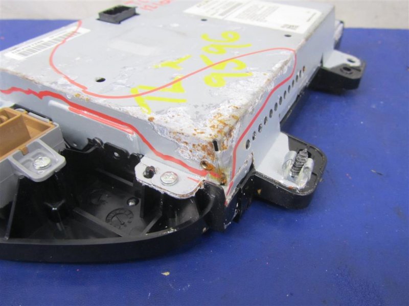 Монитор TLX 14-17 2014 Седан 2.4 Монитор TLX 14-17 2014 Седан 2.4