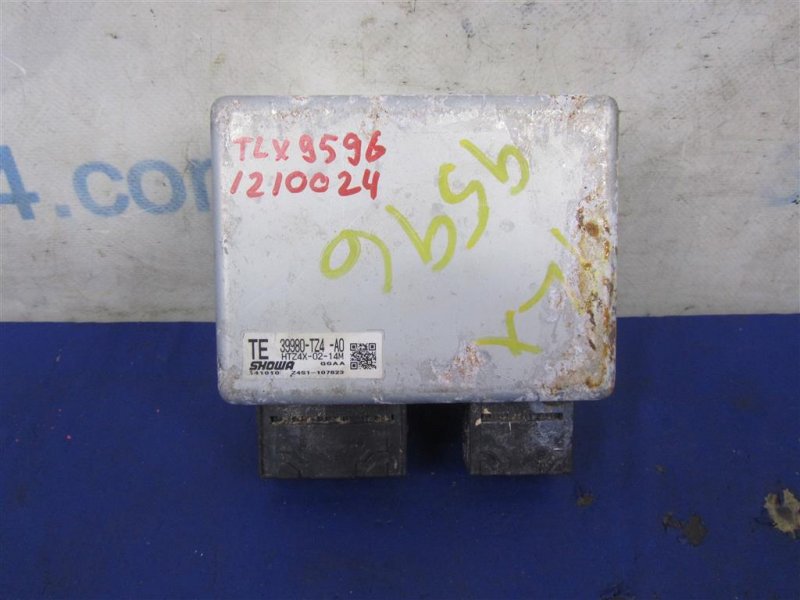 Блок управления электроусилителем руля ACURA TLX 14-17 2014 Седан 2.4 39980-TZ4-A02 Б/У