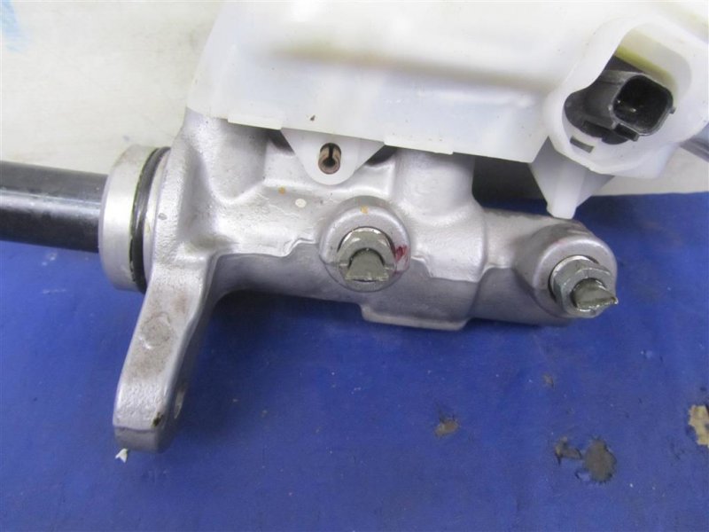 Главный тормозной цилиндр TLX 14-17 2014 Седан 2.4