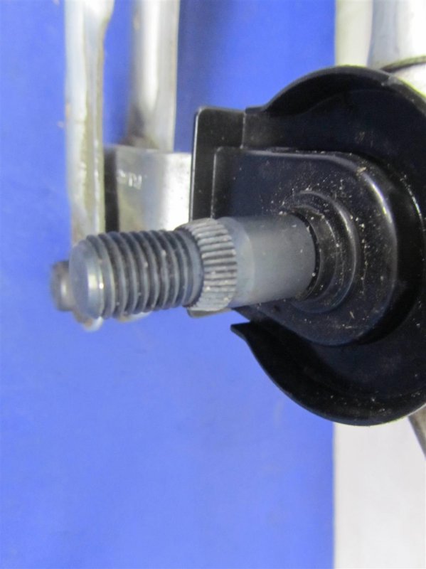 Трапеция стеклоочистителей SANTA FE (TM) 18-23 Трапеция стеклоочистителей SANTA FE (TM) 18-23