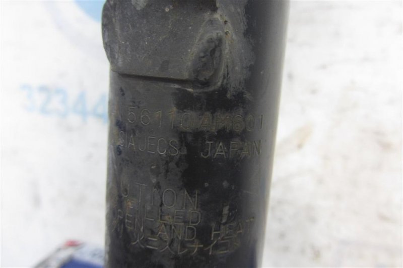 Амортизатор передний левый G35 03-07