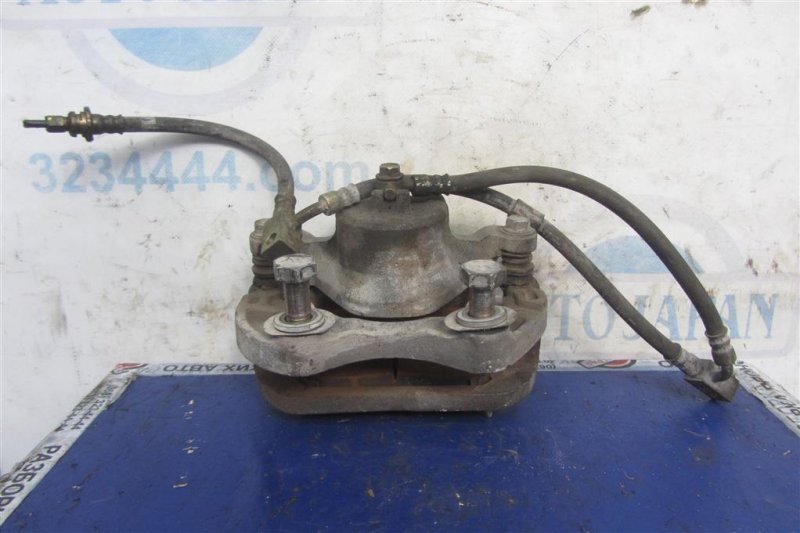 Суппорт тормозной передний правый INFINITI G35 03-07