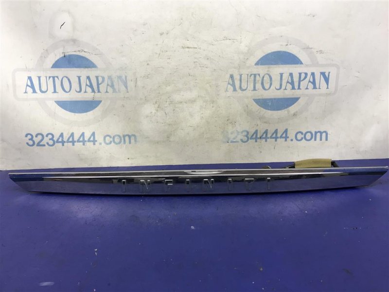 Панель подсветки номера INFINITI Q50 15-20 84810-4HB0A Б/У