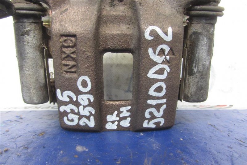 Суппорт тормозной задний правый G35 03-07