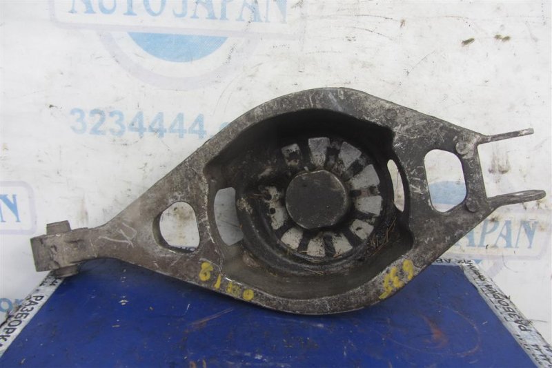 Рычаг задней подвески поперечный нижний задний левый INFINITI G25/G35/G37/Q40 06-14 Седан 3.5 VQ35HR