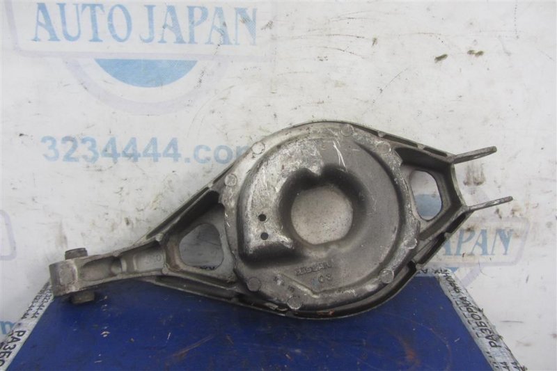 Рычаг задней подвески поперечный нижний задний левый G25/G35/G37/Q40 06-14 2007 Седан 3.5 VQ35HR