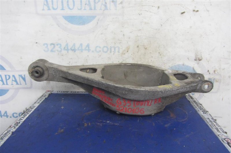 Рычаг задней подвески поперечный нижний задний правый INFINITI G25/G35/G37/Q40 06-14 2007 Седан 3.5 VQ35HR 551B0-JK010 Б/У