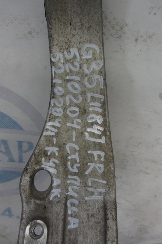 Кулак поворотный передний левый G35 03-07 2006 Седан 3.5