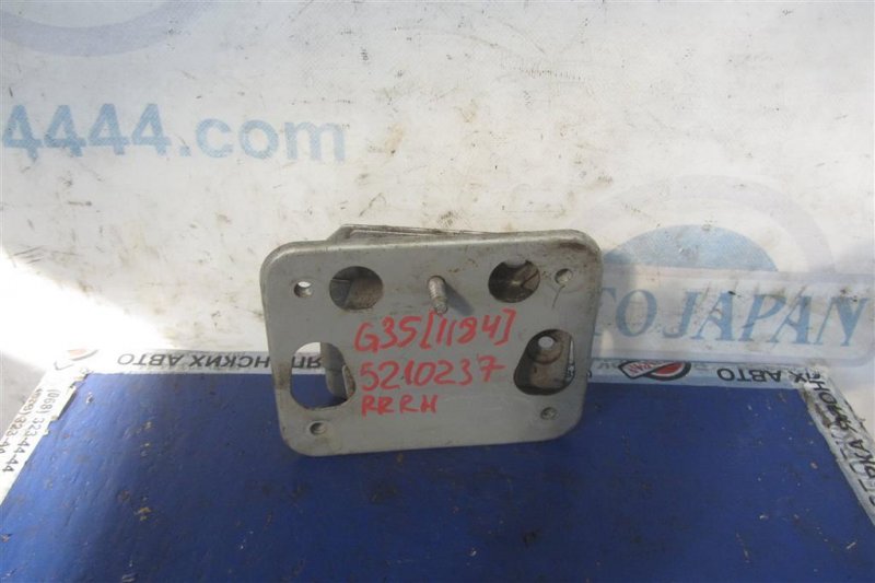 Кронштейн усилителя заднего бампера правый INFINITI G35 03-07 2006 Седан 3.5 85210-AM611 Б/У