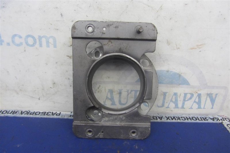 Кронштейн усилителя заднего бампера задний правый INFINITI G25/G35/G37/Q40 06-14