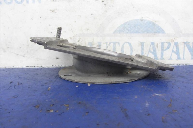 Кронштейн усилителя заднего бампера задний правый G25/G35/G37/Q40 06-14