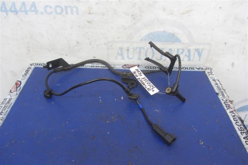 Датчик ABS передний правый MITSUBISHI OUTLANDER XL 05-13 2007 Внедорожник 3.0 4670A576 Б/У