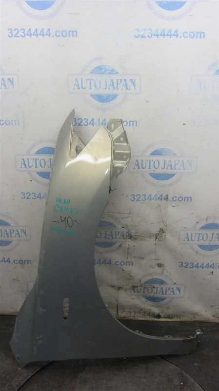Запчасть крыло переднее переднее правое TOYOTA CAMRY 40 06-11 53801-33160 Б/У Крыло переднее переднее правое TOYOTA CAMRY 40 06-11 53801-33160 Б/У